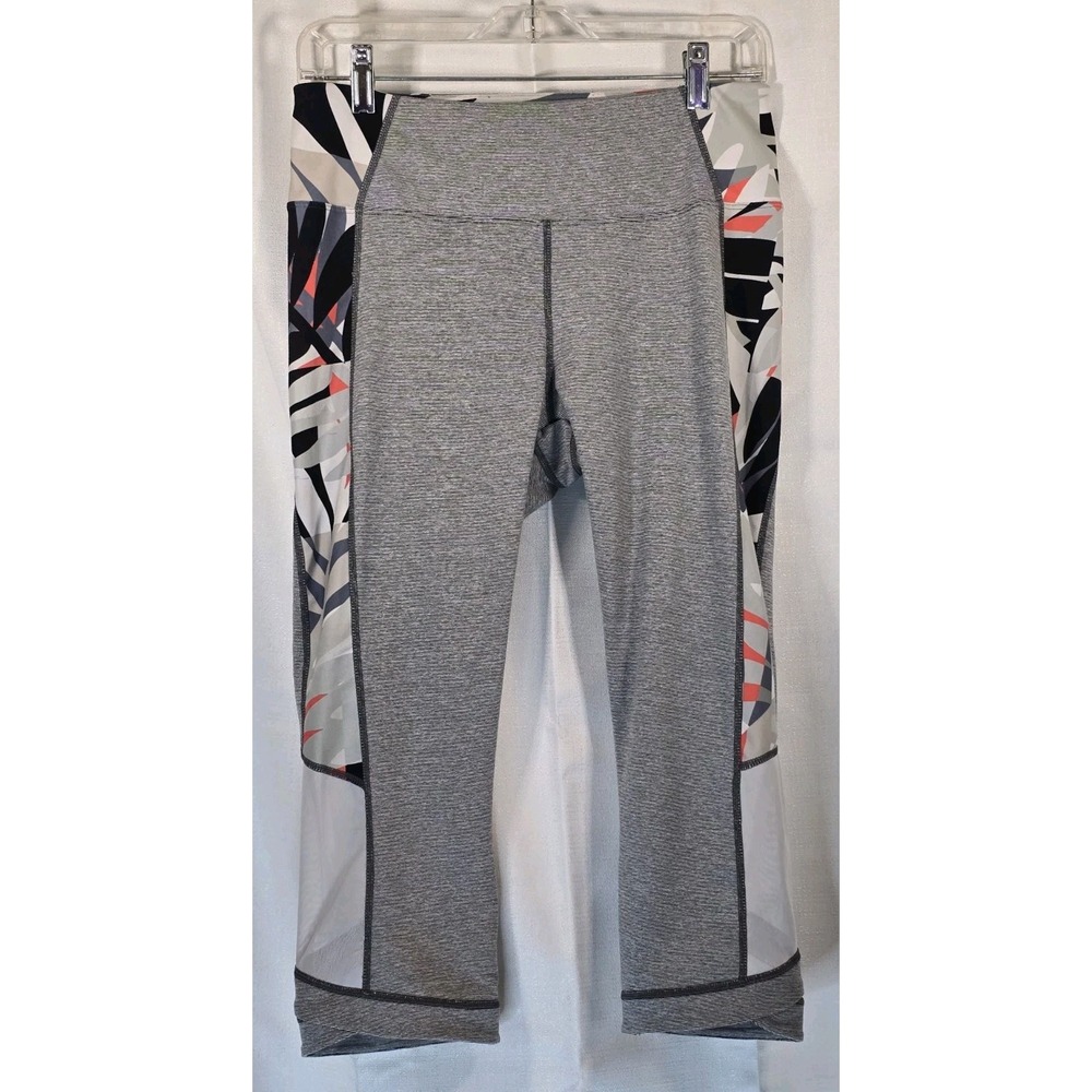 Nanette Lepore Black White Gray Geometric Floral Mesh Leggings‎ Size Medium EUC